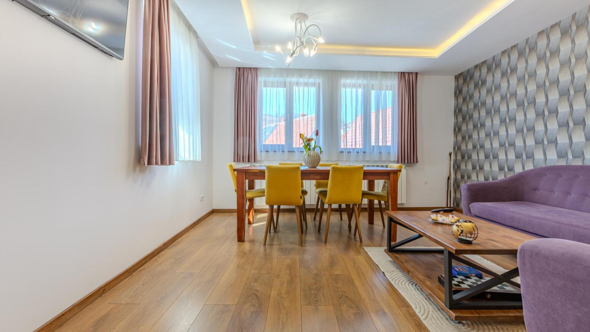 Sun Villas Accommodation Брашов Экстерьер фото